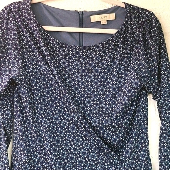 LOFT  Blue Pattern Knit Dress. Sz Med - Picture 2 of 10